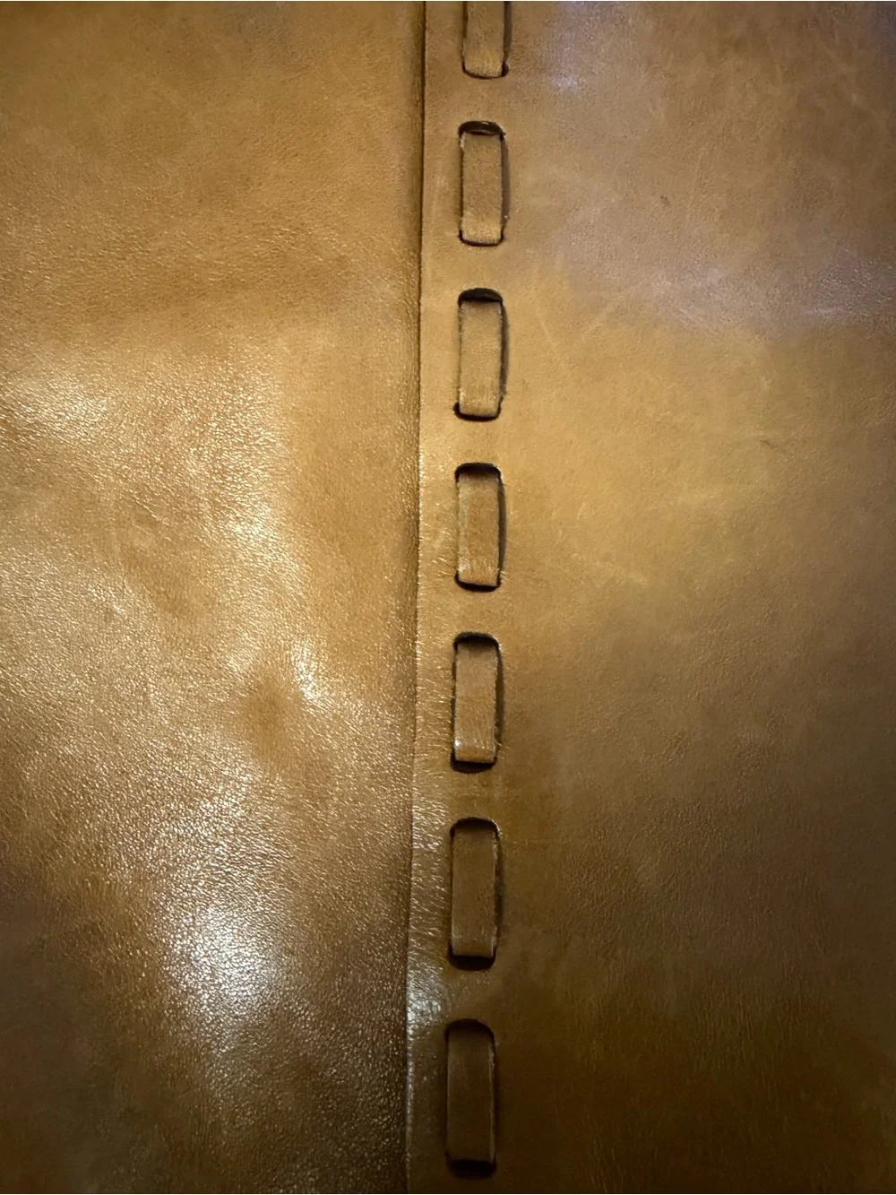 Coach Women's Leather crossbody Bag in tan. Style 9540 - Picture 3 of 11